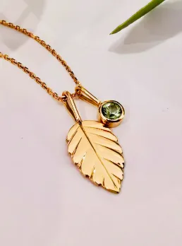 Bijouterie-Ethique-Collier-Feuille-pierre